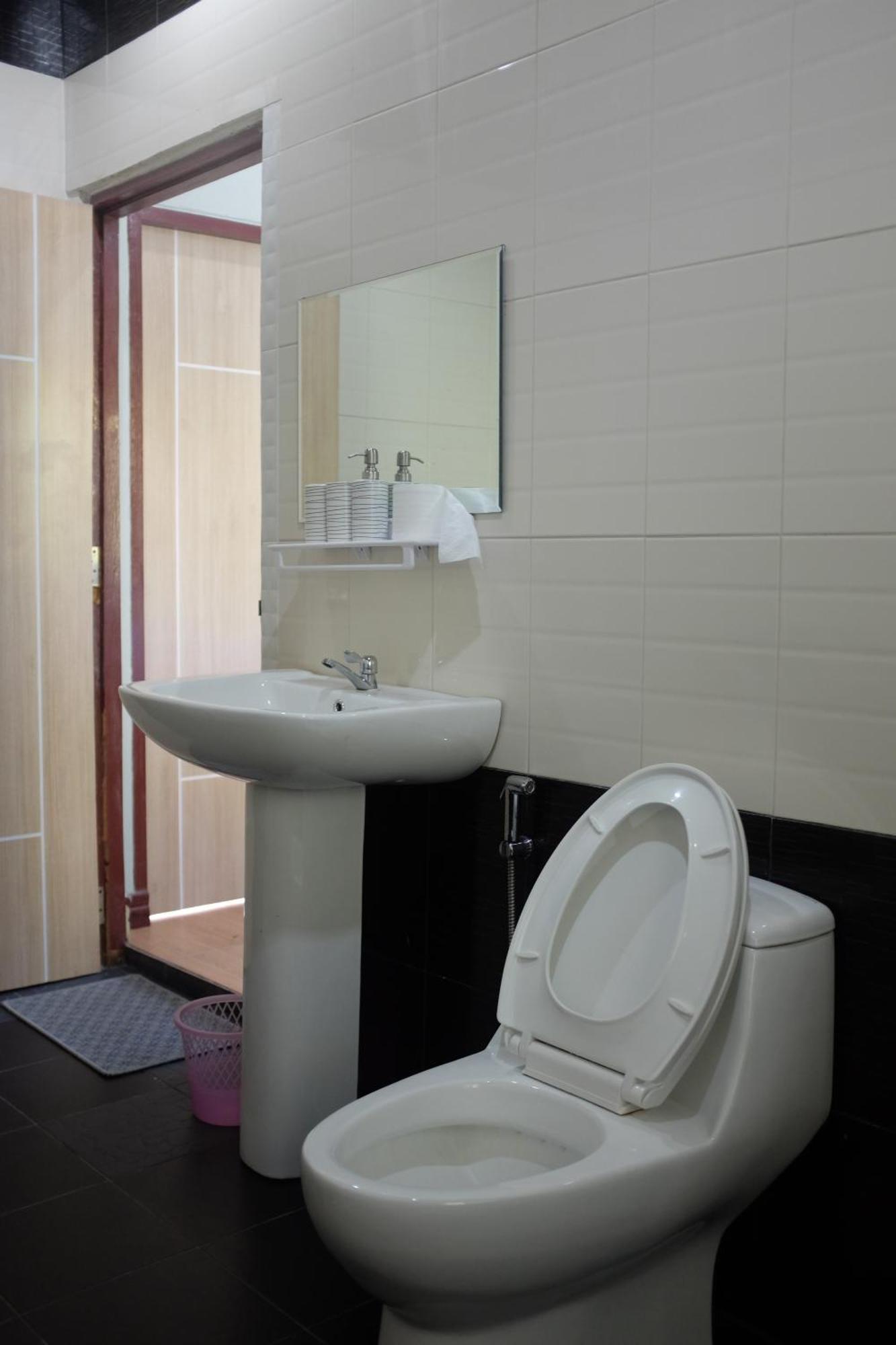 Rai Boonsom Apartment Phrao Room photo