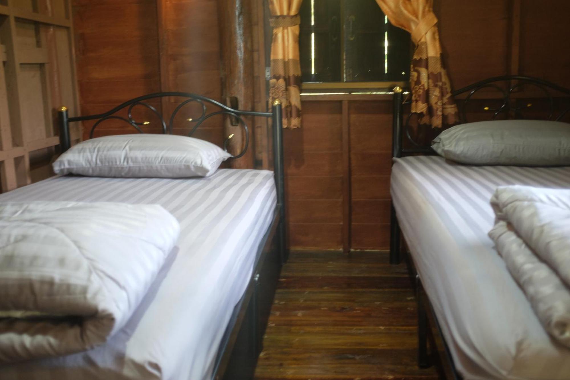 Rai Boonsom Apartment Phrao Room photo