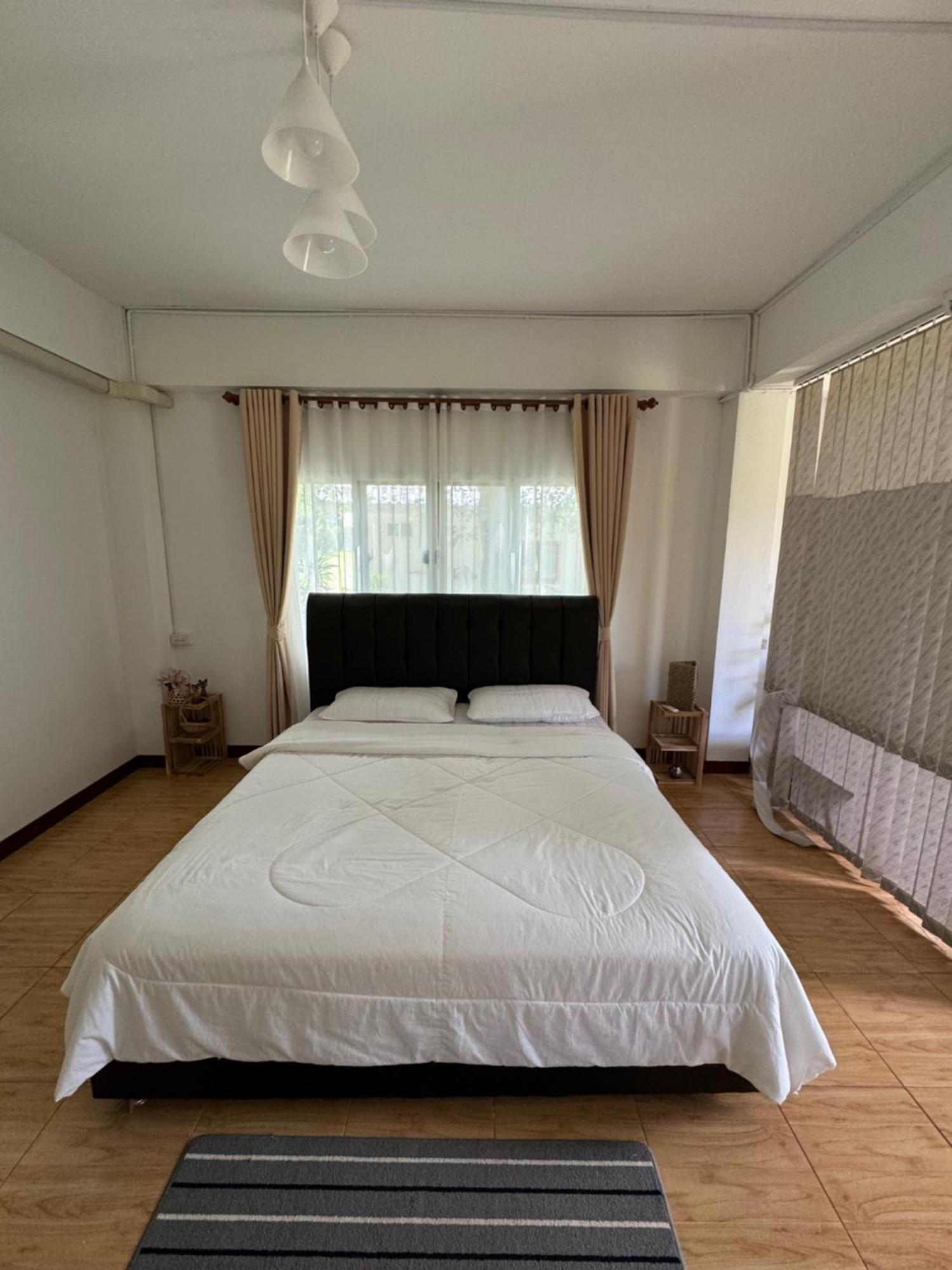Rai Boonsom Apartment Phrao Exterior photo